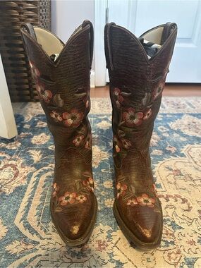 Durango women’s cowgirl boot